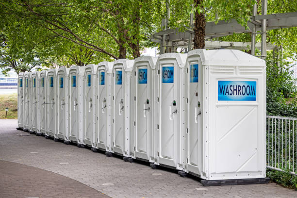 Best Local porta potty services  in Farmingville, NY